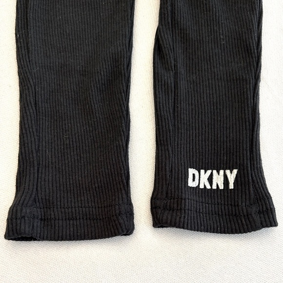 DKNY 4T 2 Piece Set - Flannel Plaid Button-Down Shirt & Leggings. NWT - Picture 10 of 13